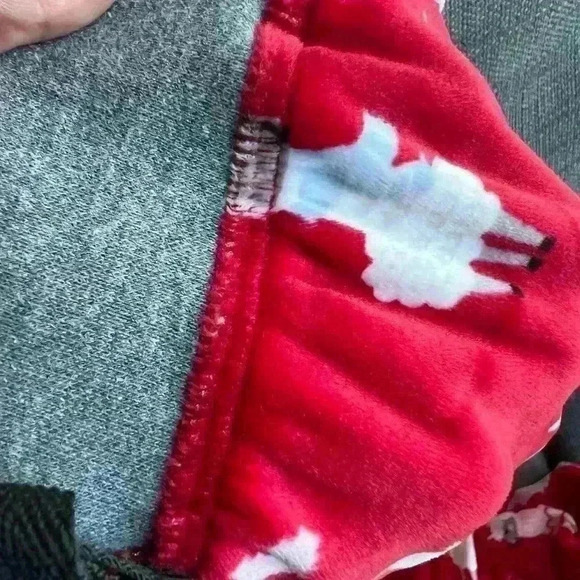 NWT Be Yourself Sleepwear Women’s Lama Red Valentines Day Cute Pajamas Small - Picture 11 of 12